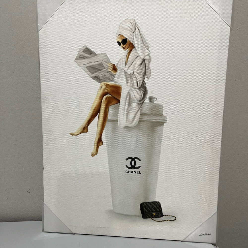 Chic Fashion
Coffee and Purse Female Robe Pos...